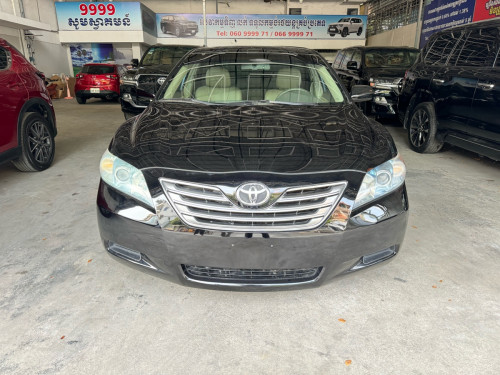 Toyota Camry Hybrid 2008: Perintis Hibrida yang Tetap Relevan