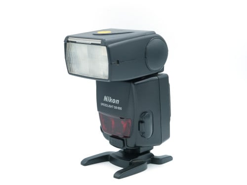 NIKON SPEEDLIGHT SB-800