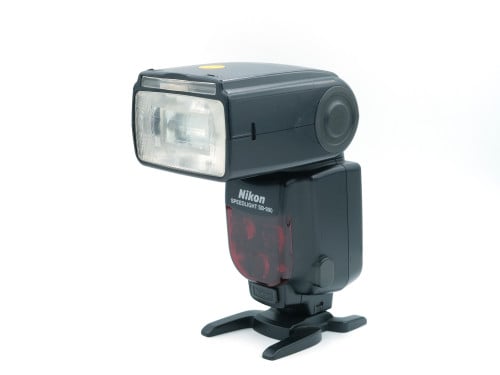 NIKON SPEEDLIGHT SB-900