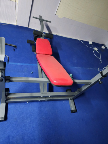 គ្រែលើកសាច់ដុំ