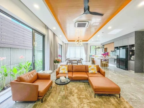 វីឡាទំនើបបែបអ៊ឺរ៉ុប លក់ នៅទួលគោក | Modern European Style Villa for Sale in Toul Kork