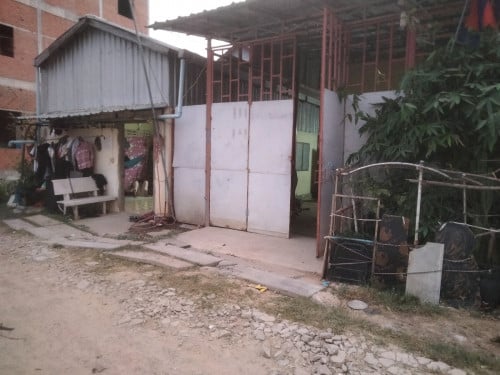 ផ្ទះលក់បន្ទាន់