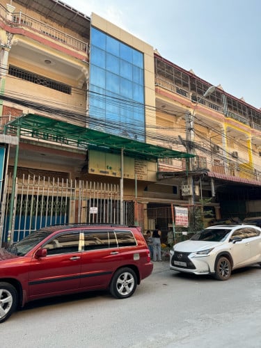 ផ្ទះលក់ប្រញាប់ កាត់ប្លង់រឹងFree