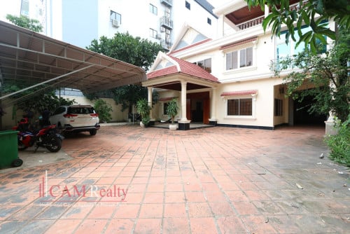 14 bedrooms villa office space for rent in Beong Keng Kang 1 district – Phnom Penh