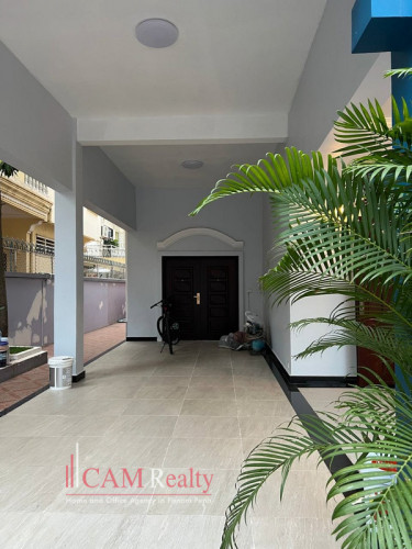 5 bedrooms villa for rent in BKK1 area – Phnom Penh