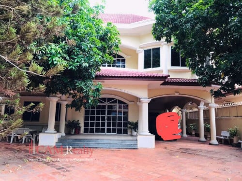 8 bedrooms villa and office space for rent in Beong Keng Kang 1 district – Phnom Penh.