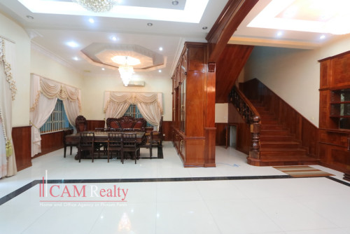 Commercial villa for rent in Tuol Kouk, Phnom Penh.