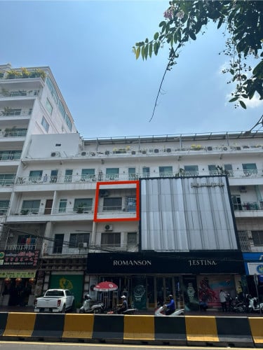 房间出租 ផ្ទះជូលជាន់ទី2 ក្បែរអូតែល ស