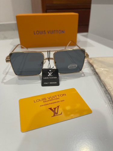 Glass Louis Vuitton Price 5500 In Chaom Chau 3 Cambodia Narith Sereyyuth 2518