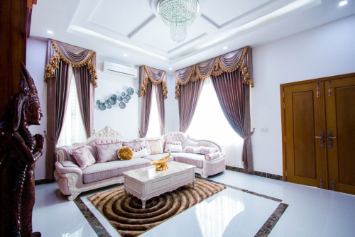 ផ្ទះវីឡាភ្លោះលក់ក្រោមតម្លៃទីផ្សារ30%