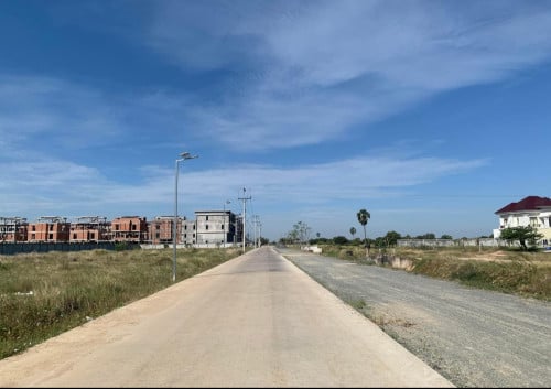 ដីលក់នៅក្រុងភ្នំពេញ ខណ្ឌដង្កោ សង្កាត់ពងទឹក 土地出售