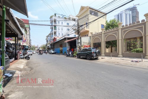 16 rooms commercial property for rent in Tuol Kork (Depo Market) – Phnom Penh.