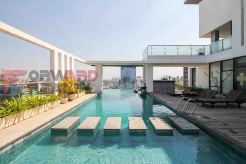 2 Bedrooms Apartment with swimming pool and gym available for Rent in Doun Penh