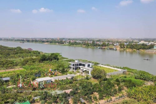 4 bedrooms vacation villa for rent in Kaoh Anlong Chen – Kandal province.