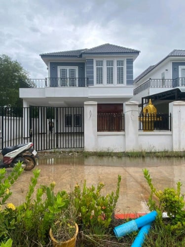 ផ្ទះដាក់លក់ សាងសង់បាន40%