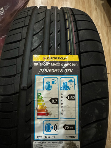 សំបកកង់ថ្មីDunlop235/50R18 Made in GERMANY