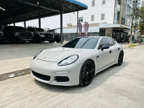 2014 Porsche Panamera S