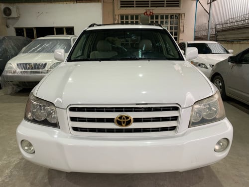 Toyota Highlander 2002 limited Full option ទឹកថ្នាំស្រុីនមួយជុំ