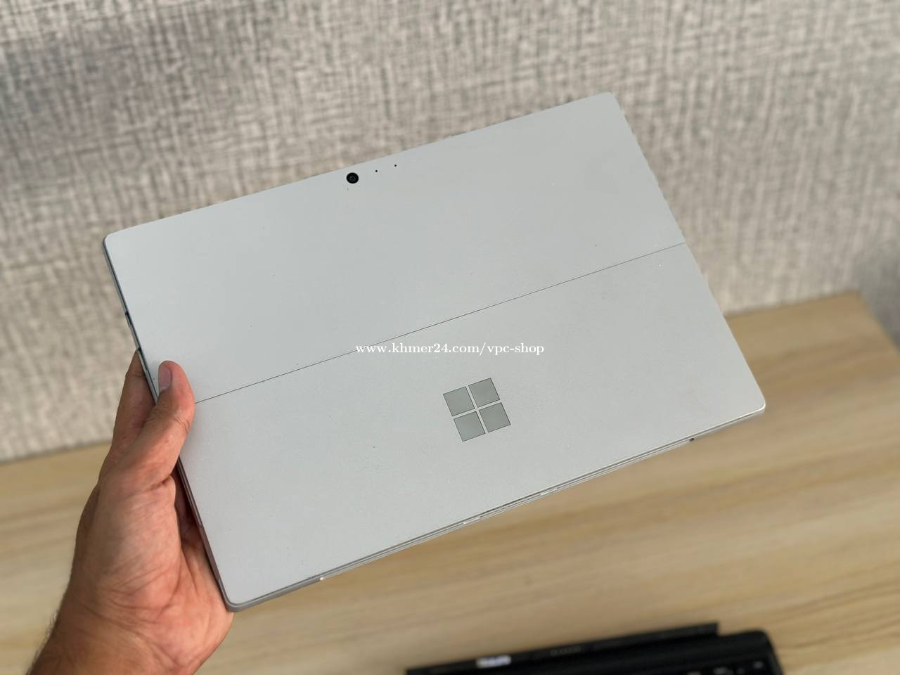 Surface Pro 6 ( Grade A ) CPU Core i5, RAM 8GB, SSD 256GB Price