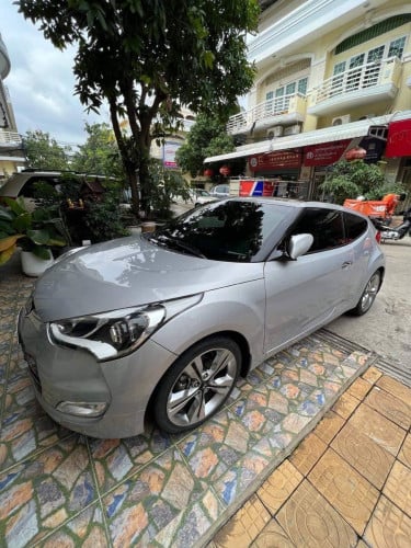 Hyundia Veloster