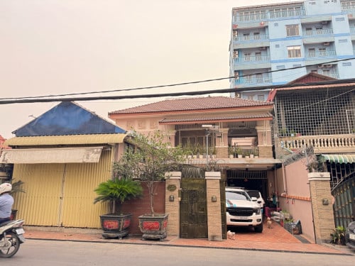 ផ្ទះជួល​ តម្លៃក្រោមទីផ្សា