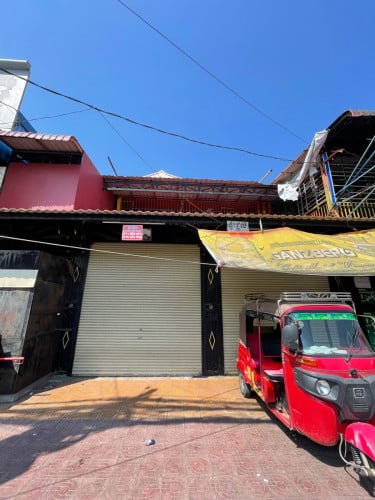 ដីជួលនៅផ្លូវក្រោមស្ពានជ្រោយចង្វារ