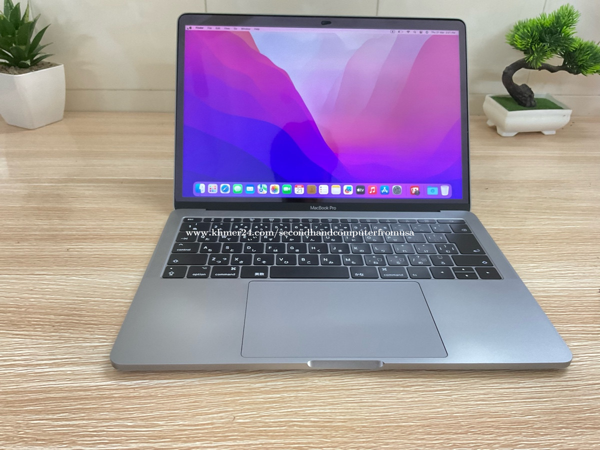 MacBook Pro (13-inch, 2016, Two Thunderbolt 3 ports) Price $420.00