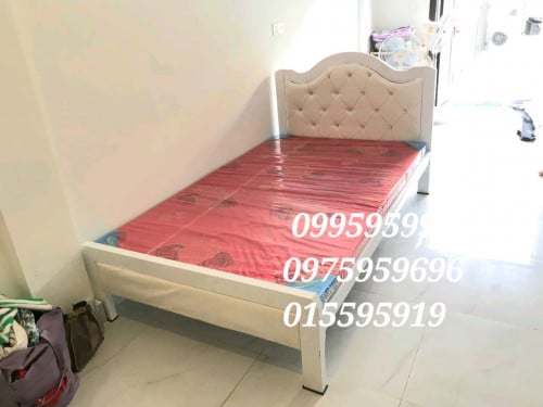 គ្រែចំនិតព្រះខែ +ពូក9ហ៊ុន 1.2mx2.0m