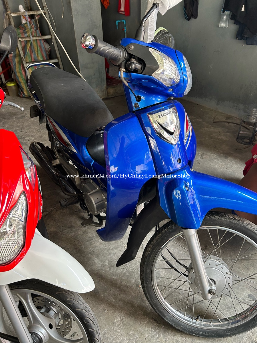 Honda Dream ប៊ិច មានពន្ធកាតគ្រី តំលៃ $680.00 ក្នុង បឹងព្រលឹត, ៧មករា ...