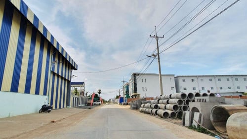 ដី លក់ នឹង ជួល