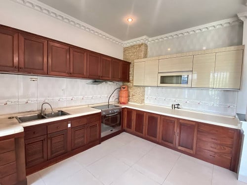 ផ្ទះជួល House for rent