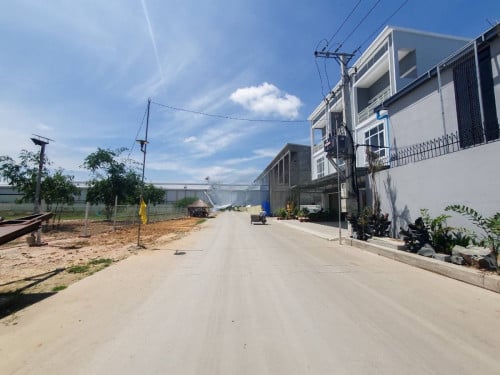 ឃ្លាំងសំរាប់ជួលនៅដង្កោ ព្រៃស
