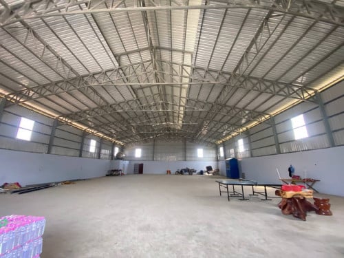 ឃ្លាំងសម្រាប់ជួល នៅព្រៃស