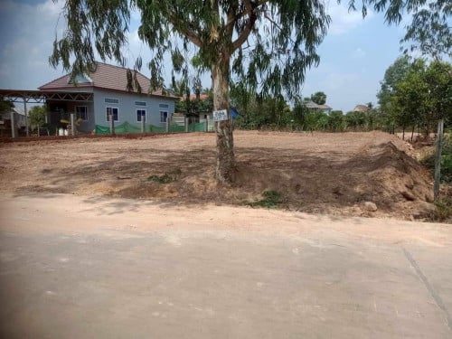 ដីលក់នៅក្រុងស្ទឹងសែនខេត្តកំពង់ធំ