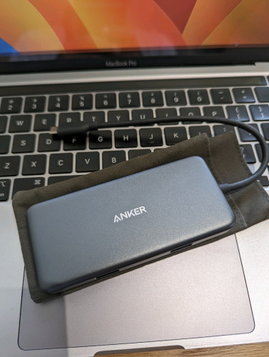 Sale usb hub anker new 99.99% ប្រើបានមួយដង