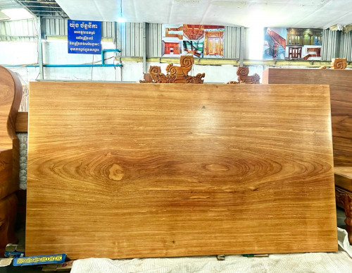 តុបេង ស្អាត Beng Wooden Table