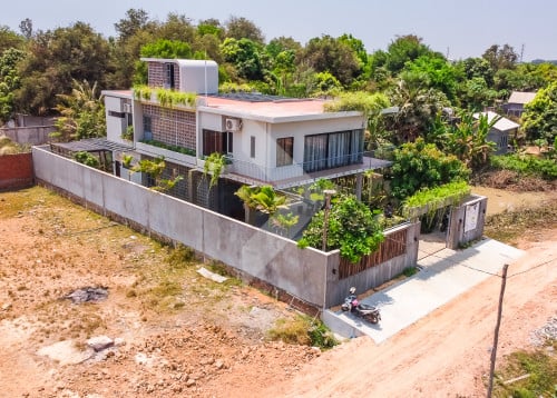 វីឡាសម្រាប់លក់ក្នុងក្រុងសៀមរាប/Luxury Villa for Sale in Siem Reap City, Svay Dangkum Commune