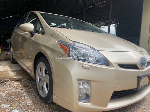 Toyota Prius អប់សិន 5 Advance (ក្រដាស់ពន្ធ)