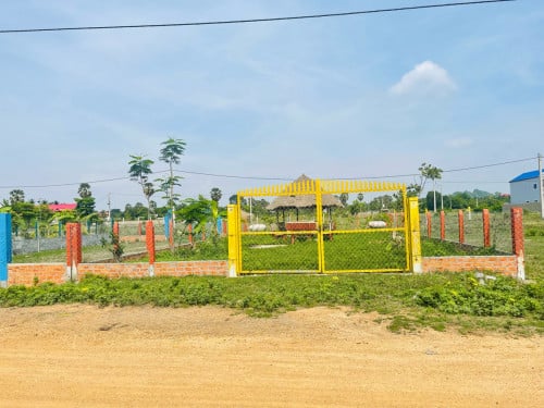 ដីទំហំ 10 x20