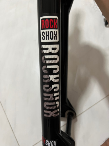 បូម RockShok Judy Air