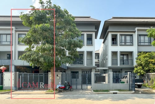 Chip Mong Landmark 60M | 4 bedrooms link A villa for rent in Phnom Penh | Clubhouse
