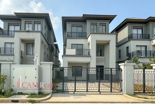 Chip Mong Landmark 60M | 5 bedrooms queen B II villa for rent rein Phnom Penh | Clubhouse