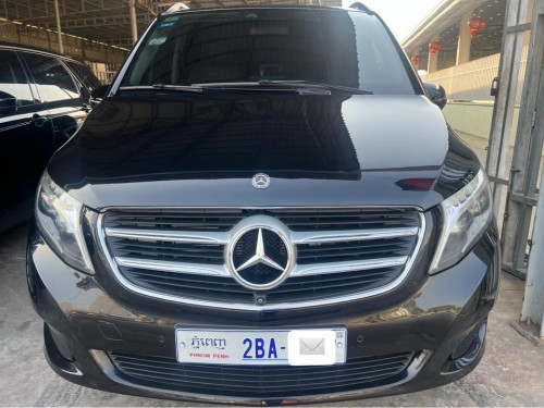 Mercedes V250 2019 VIP ទេីបកាត់បាន Price $69900.00 in Chrouy Changva ...