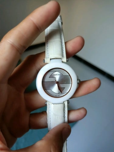 ចង់លក់នាឡិកាមួយស្រីពាក់ក៏បានប្រុសពាក់បាន20$ចរចាបាន