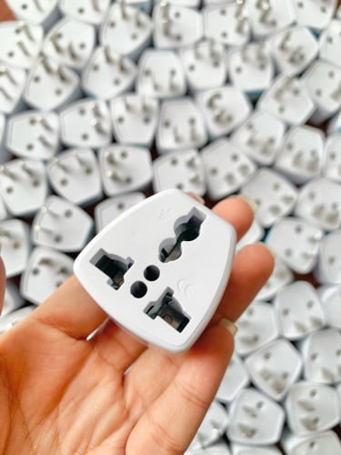 ឌុយតក្បាល3ទៅក្បាល2 Traingle to Twice Travel Adaptor