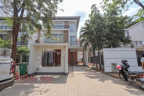 ផ្ទះវិឡាចាស្មីណាសម្រាប់លក់  ទីតាំងបុរីប៉េងហួត