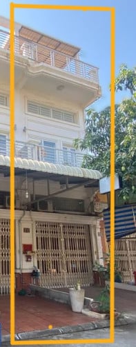 ផ្ទះល្វែងលក់ នៅបុរីពិភពថ្មីផ្សារត្រពាំងថ្លឹង