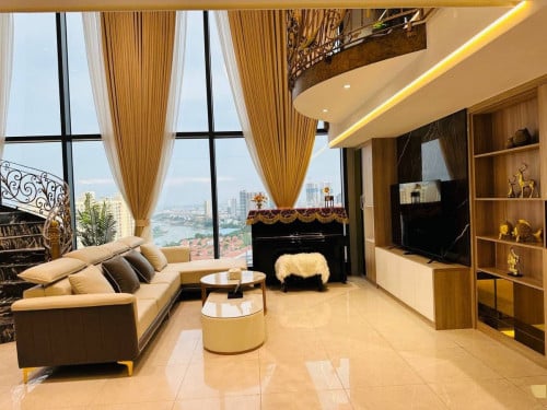 Penthouse 4Bed, 12,000$ in Tonle Basac area