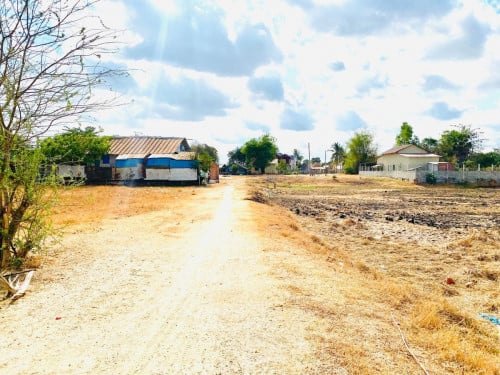 ដីជាយក្រុងភ្នំពេញ​លក់បន្ទាន់