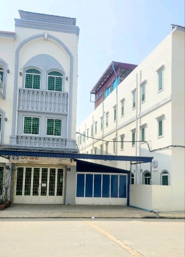 ផ្ទះលក់បន្ទាន់ ៖ នៅបុរី ST តំបន់ផ្លូវ60m